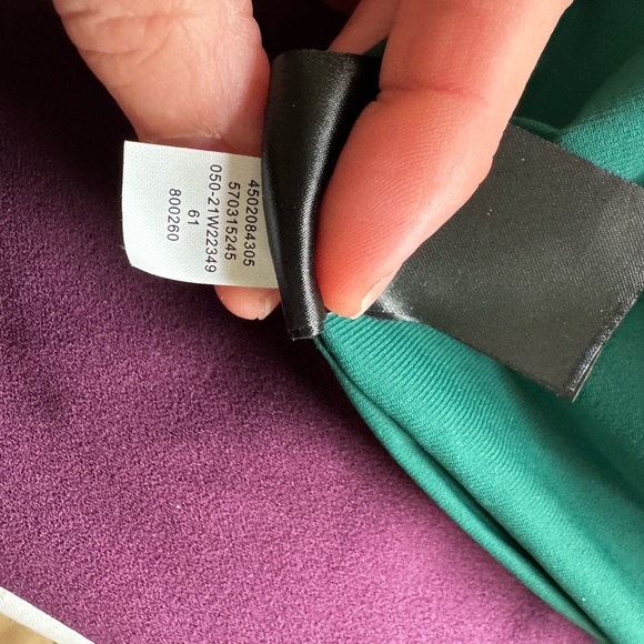 Beautiful deep green dress for work or a nice dinner dress. - Picture 6 of 6